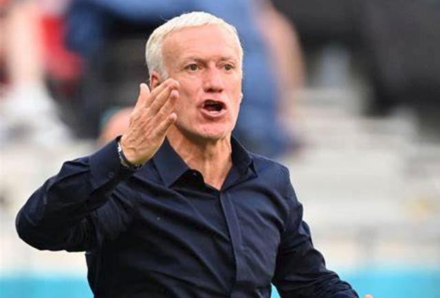 开云官网-德尚留任但续约搁置，后勤总管背锅，齐达内2022见？